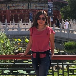 Meet your Posher, Stacy